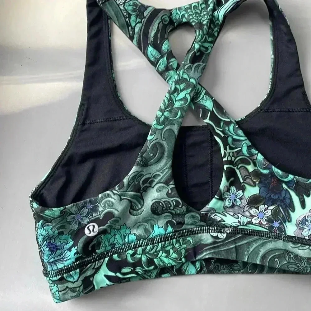 Lululemon I 6